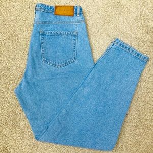 Zara women's blue high-waisted mom jeans.